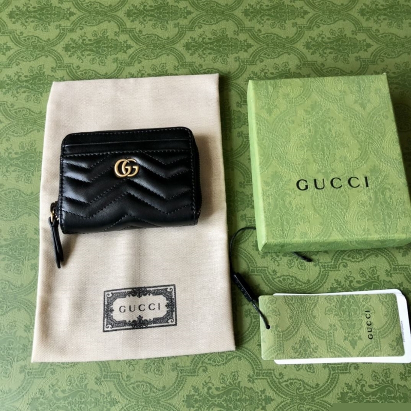 G*u*i wallets & purse